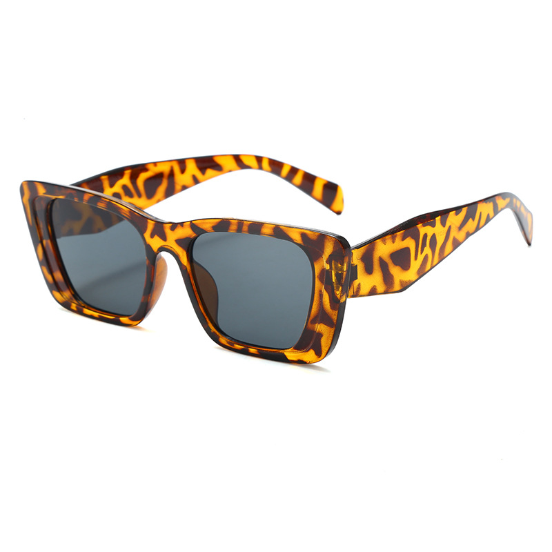 New European and American square-framed children's sunglasses, UV-blocking glasses, trendy boys and girls' fashion shows, sunshade sunglasses batch Specification image