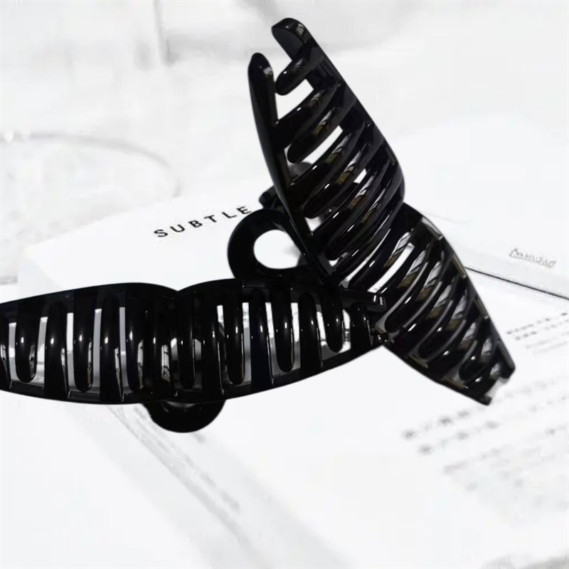 A variety of specifications of bright black cross hair grips, classic plastic ribbon hair clips, jelly champagne transparent color PC are in stock pic 26