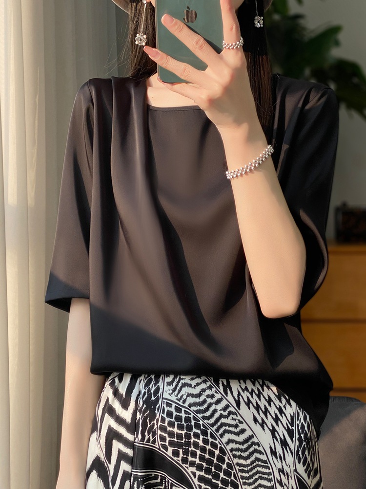 Summer New Ice Silk Short-Sleeved T-Shirt Women's Five-Quarter Sleeve Small Shirt Wearing Temperament Loose Clothing Ladies Silk Blouse Application Scenario