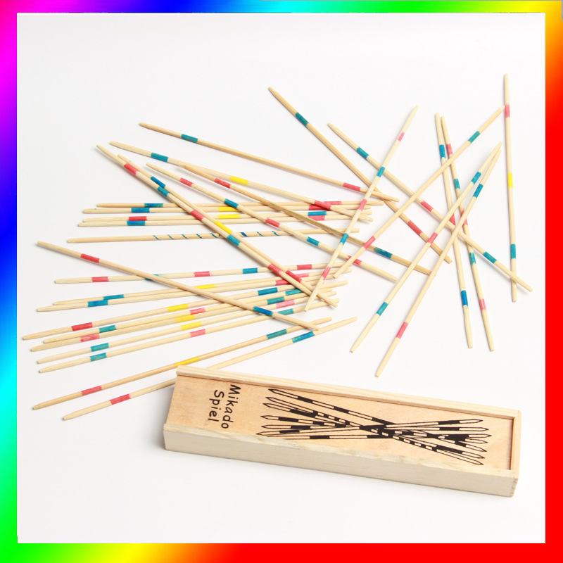 The classic and nostalgic wooden game stick is a traditional children's toy. It's a tabletop game with a picking stick. It can be used by many people to count and throw the picking stick