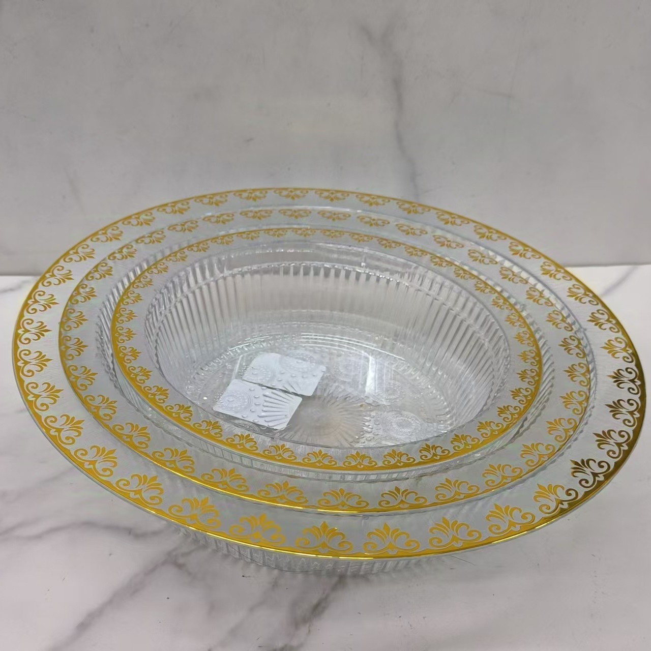 A round, light and luxurious fruit plate for the living room, a coffee table for pastries and snacks, a candy, nut and dried fruit plate, and a storage box Application Scenario
