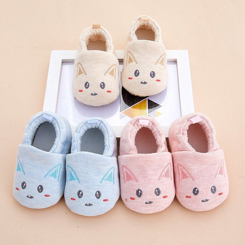 Spring and Autumn baby shoes for girls, baby walking shoes for newborns, soft-soled anti-slip cloth shoes for 0-6-12 months, cute and never fall off details Picture