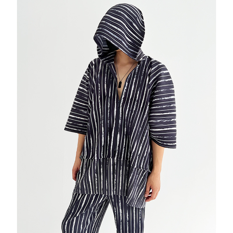 Autumn men's trench coat 2022 light mature style men's trench coat with hat and striped printed men's cape coat trendy brand details Picture