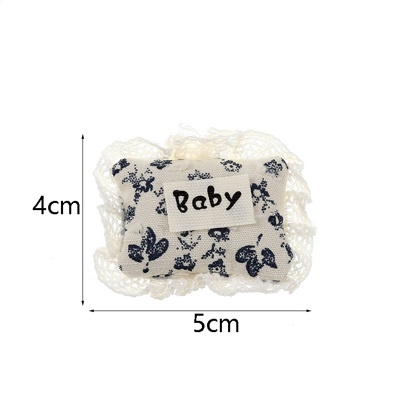 Children's fabric pendants with lace edges and cotton padding, diy handcrafted children's clothing, hair clips, bags, shoes, socks and accessories Item Picture