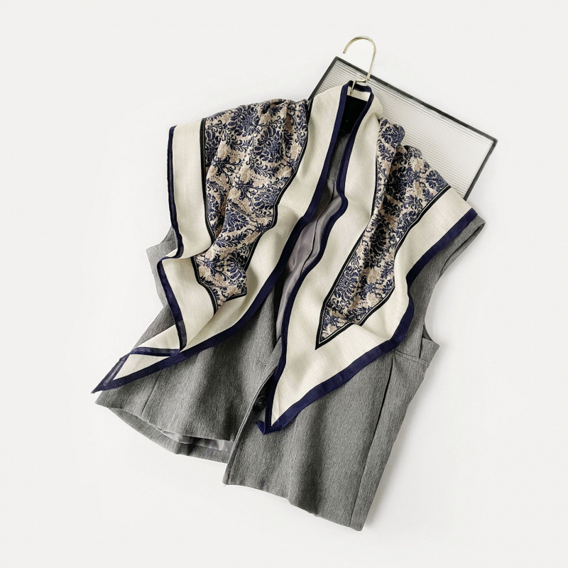 Thousand-bird checkered silk scarves, triangular scarves, scarves, versatile suits, decorative neckerchiefs, multi-functional small shawls, silk scarves, curtain belts details Picture