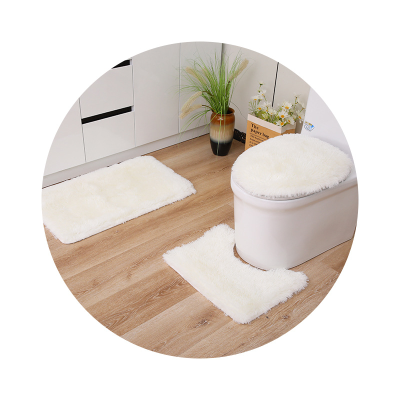 The manufacturer supplies three-piece sets of toilet floor MATS, silk and wool bathroom carpets, and custom-made toilet floor MATS in solid colors for bathrooms Application Scenario