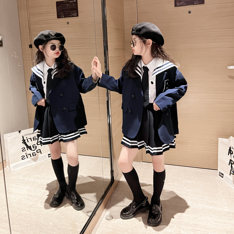 Wholesale of the 2022 new Spring and Autumn Girls' Suit, pleated short skirt and shirt three-piece set for Zhongda Children, trendy and cool Application Scenario
