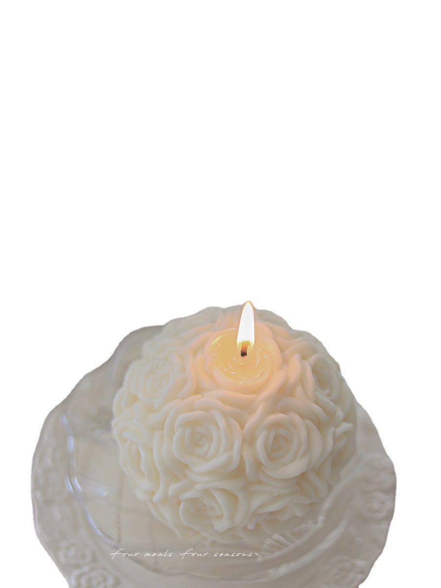 蜡烛/香薰蜡烛/生日蜡烛/派对蜡烛/圣诞香薰蜡烛白底实物图