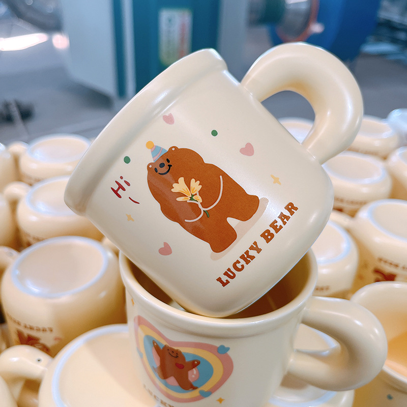 ins卡通小熊陶瓷杯奶呼呼水杯胖胖手柄创意可爱女生杯子生日礼物