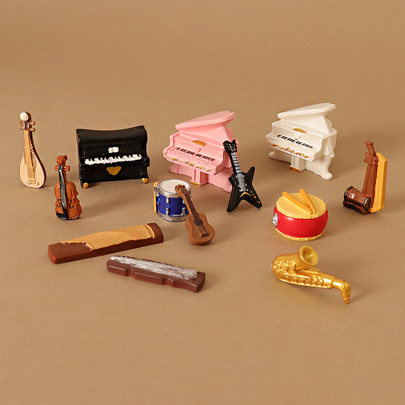 Resin mini micro-landscape ornaments, realistic erhu instruments, piano, guitar, pipa, creative miniature desktop ornaments details Picture