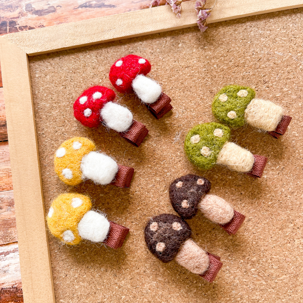 Autumn and winter forest-themed cute mushroom wool felt children's duckbeak clip, Korean-style girls' bangs headwear hair clip edge clip