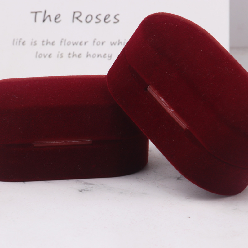 Vintage Ring Earrings Flannelette Small Storage Box Simple High-End Earrings Packing Box Store Display Box Application Scenario