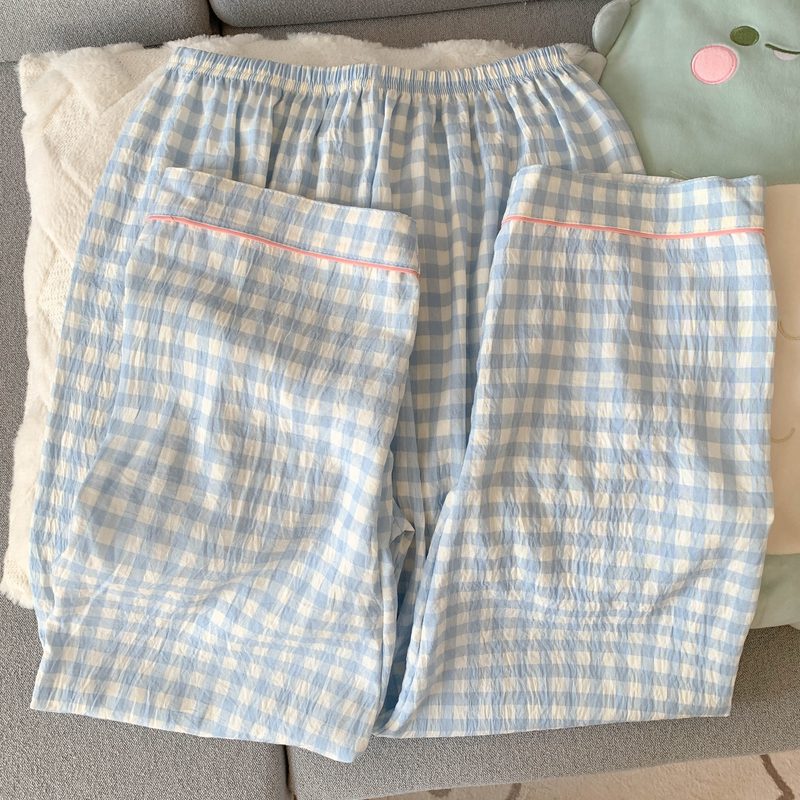 The manufacturer has in stock large-sized pajamas with chest pads, short-sleeved cartoon checkered dog and cute student three-piece sets for women in spring and summer Specification image