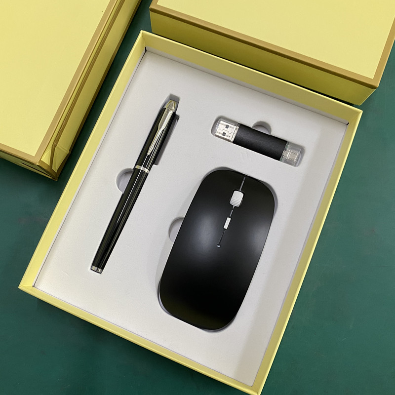 Business gift set: wireless mouse, USB flash drive, pen, office gift, communication company event, gift for clients Specification image
