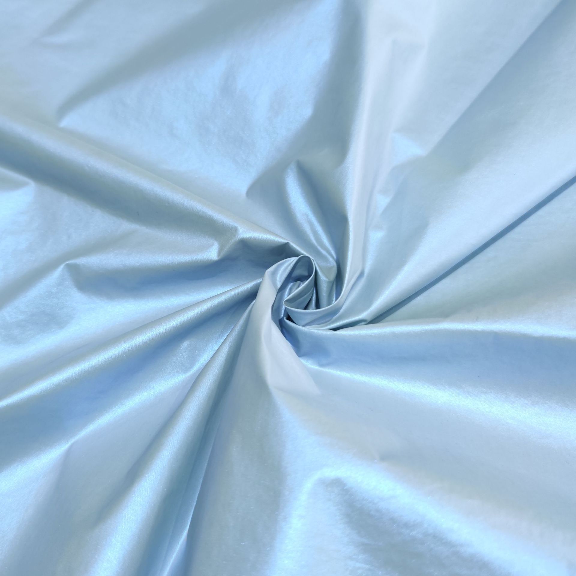 320T Nylon Spun E26 Huanyan Winter Down Jacket Ski Jacket Up Raincoat Sleeping Bag Tent Coating Fabric Application Scenario