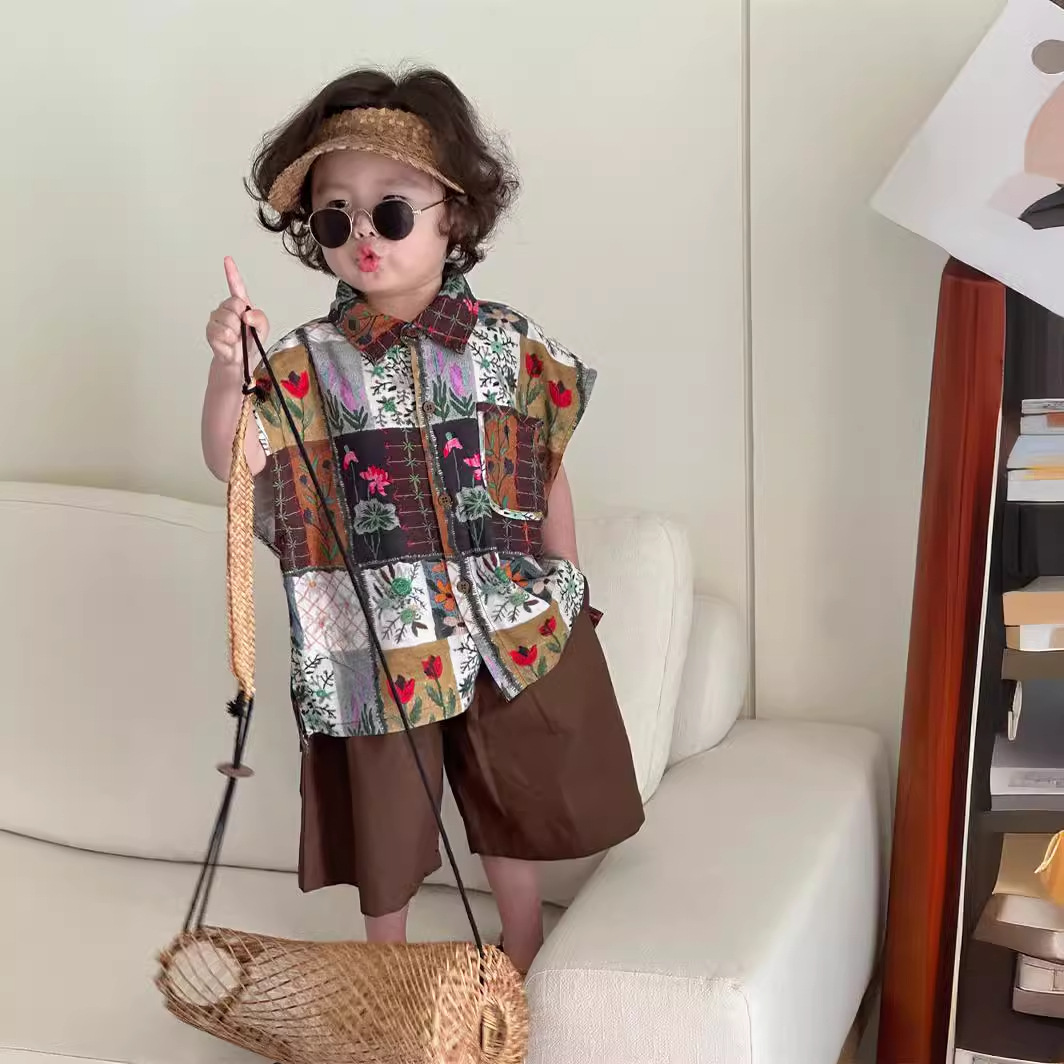 Montaigne's new summer collection of Korean-style exquisite boys' retro tops, overpants and baby two-piece sets is trendy Application Scenario