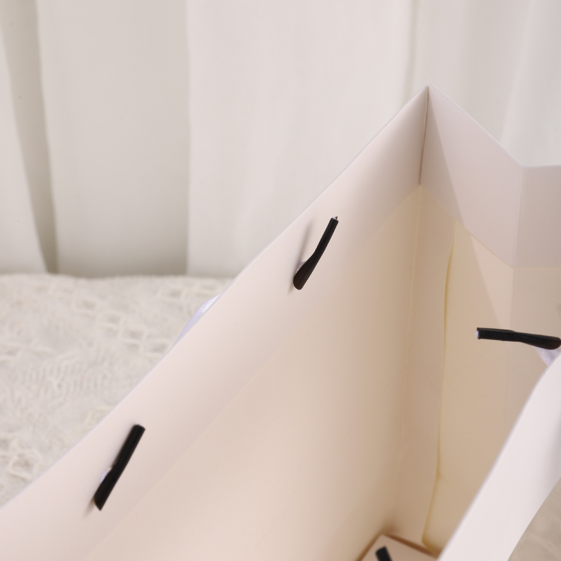 鲜花手提袋透明开窗礼品袋花束玩偶橱窗包装袋七夕母亲节塑料手提袋详情3