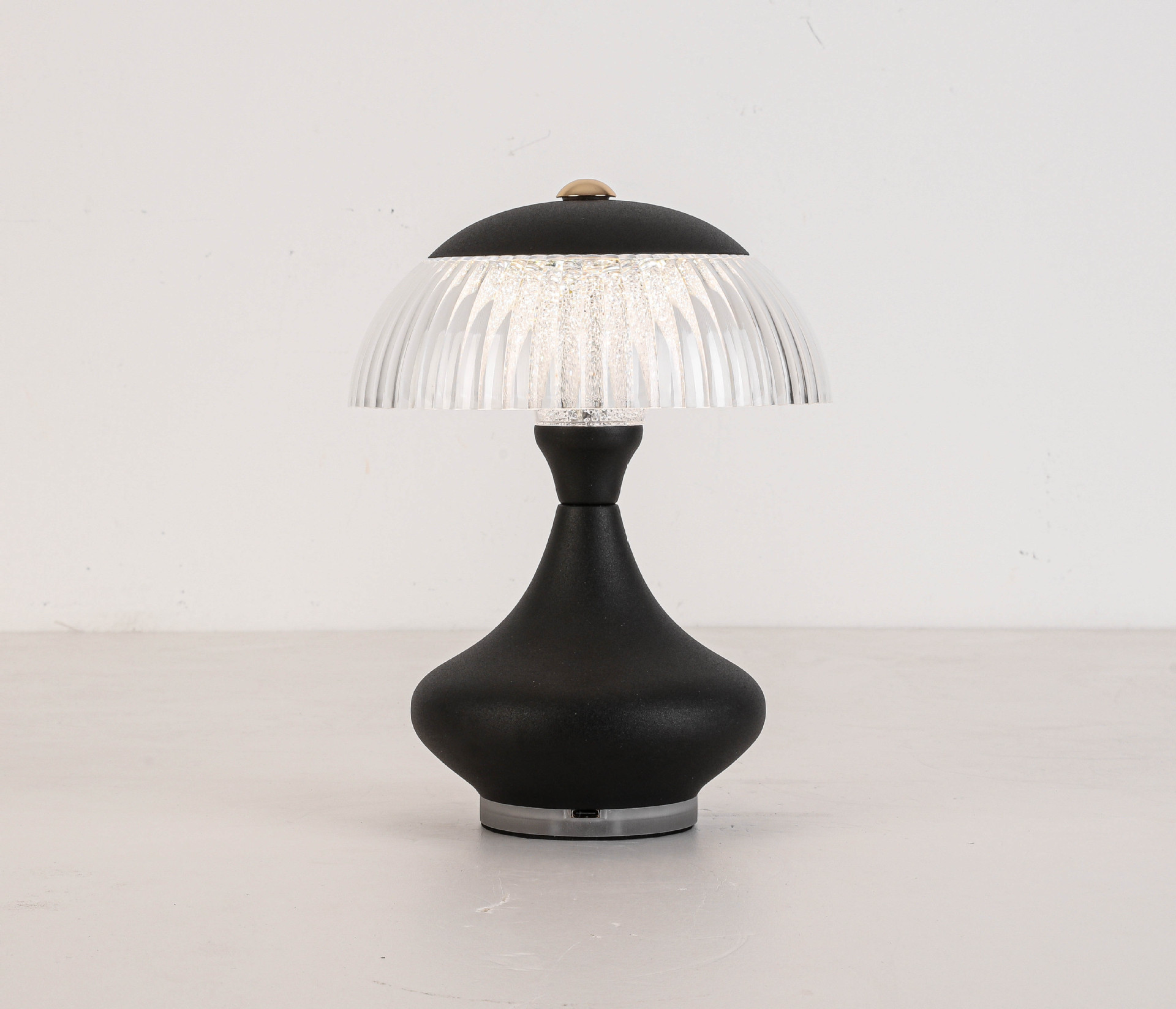 The Fluorescent Dome Mushroom Series features a simple Nordic cream style. # Creative # Bedside Lamp # Night Light # table lamp Specification drawing