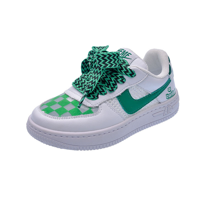 In 2022, the new spring collection of children's shoes on Instagram features fashionable thick-soled casual running shoes for boys and popular styles for girls Application Scenario