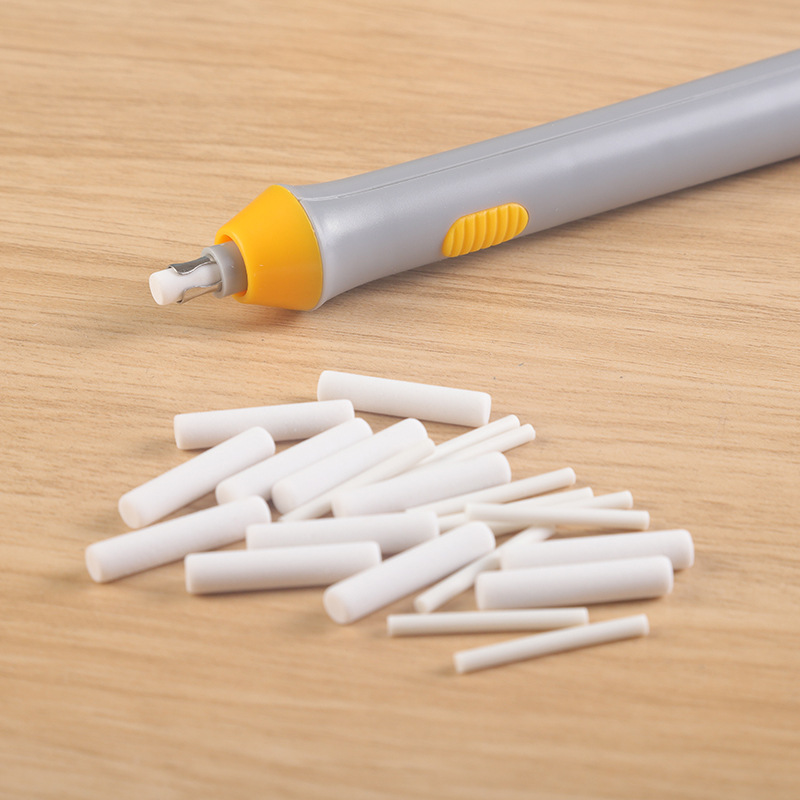 Dongnan Electric eraser, effortless, clean, automatically rotating drawing eraser, learning stationery eraser 8302 Application Scenario
