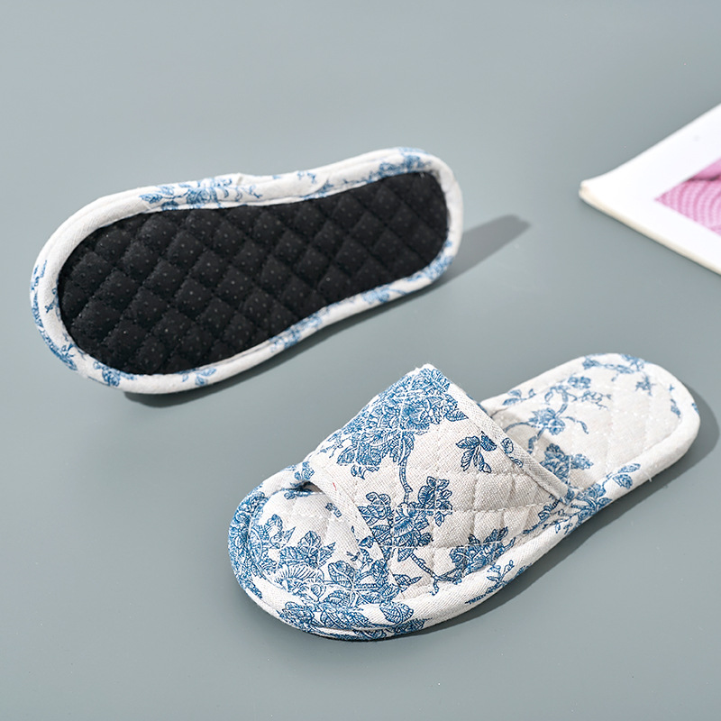 Korean in-stock best-selling blue and white porcelain fabric slippers, silent all-season home shoes, machine washable, cross-border exclusive for small quantities Specification image