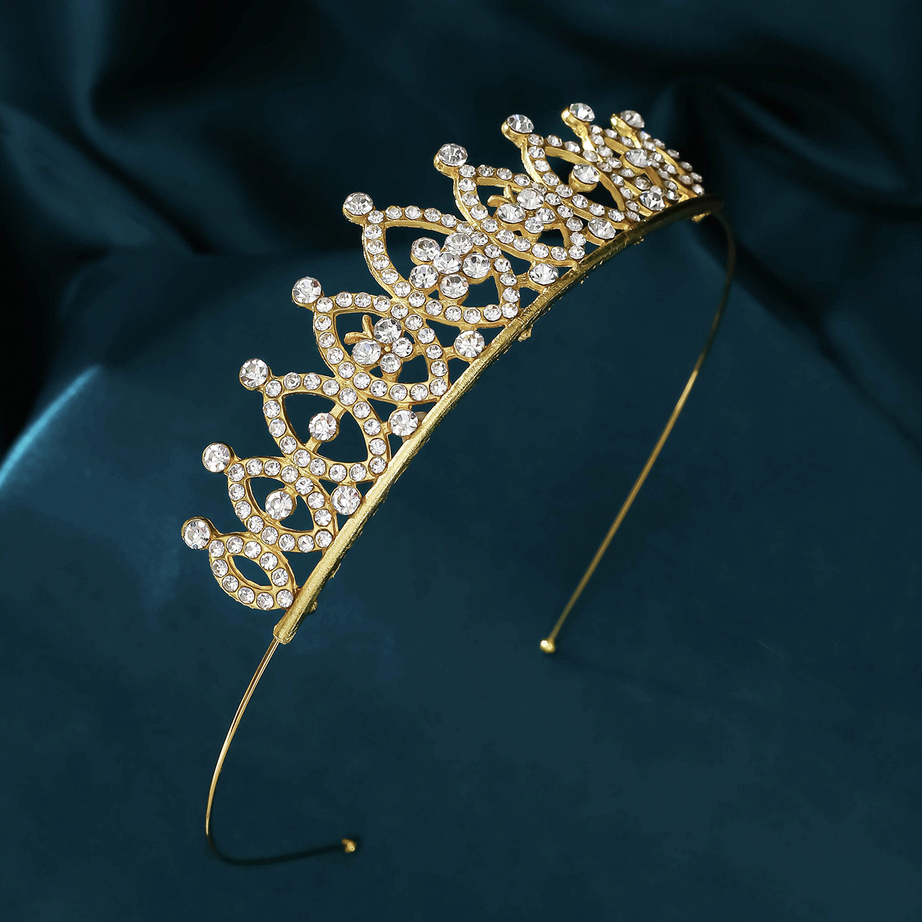 Children's crowns, girls' princesses, cute hair bands, baby festival performance hair accessories, bride's crowns, wedding dress headwear wholesale Specification image