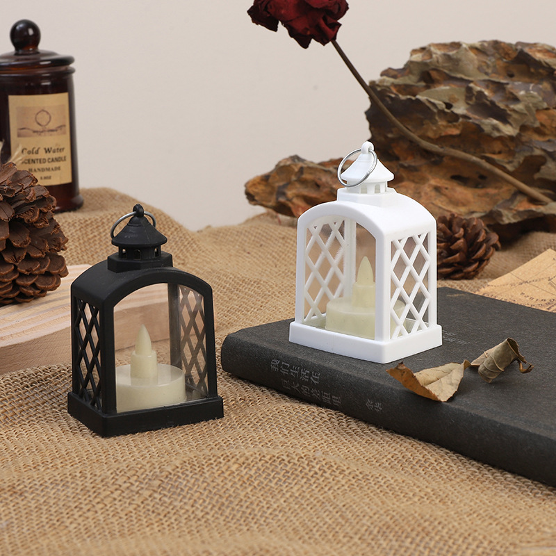 Europe's New Halloween Lantern Hand Lantern Electronic Candle Activity Party Atmosphere Decoration Props Application Scenario