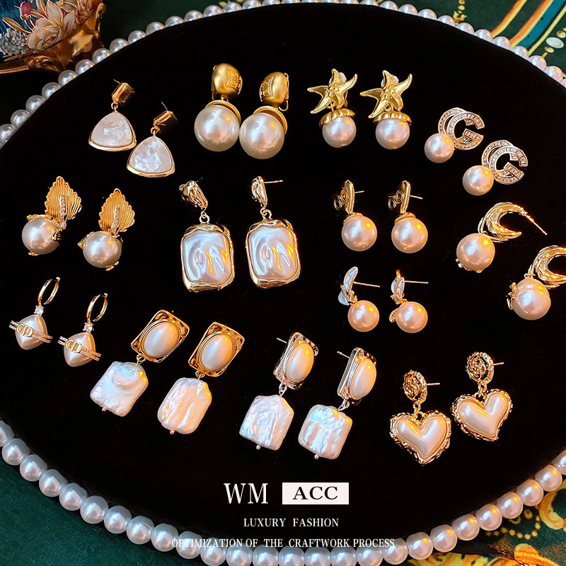 Pearl earrings with a high-end feel, real gold electroplated silver needle, French retro court style earrings, versatile earrings wholesale
