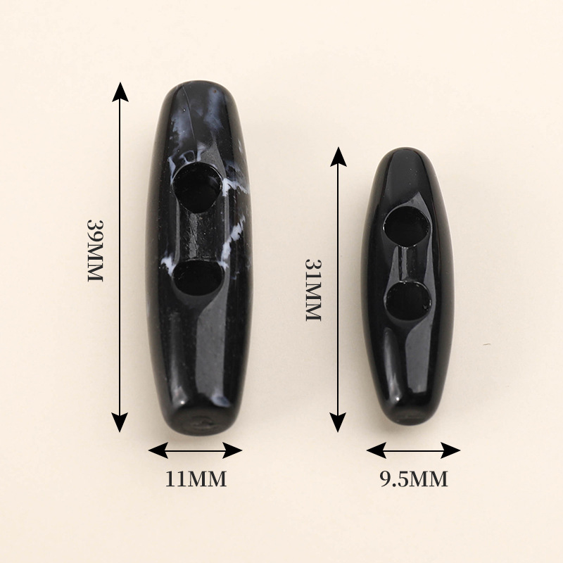 Xinpeng Factory directly supplies acrylic horn buttons for children's sweaters, coat buttons, oval-shaped packaging gift boxes, home textile olive buttons Application Scenario