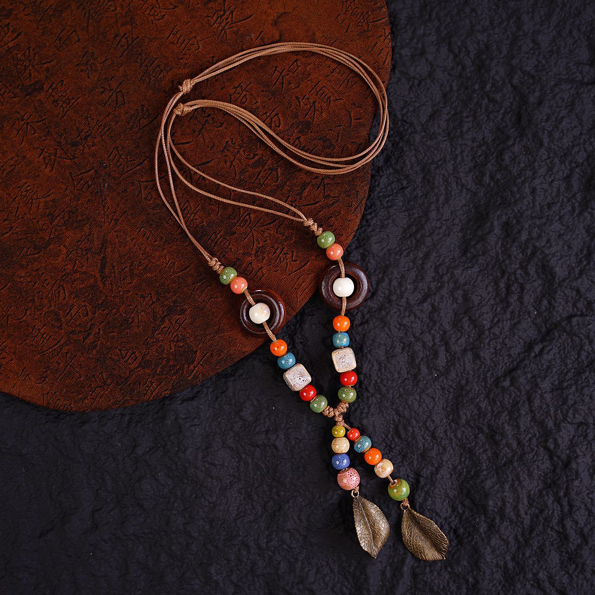 Jingdezhen ceramic necklaces that do not fade, light luxury and niche women's autumn and winter sweater necklaces, cross-border women's accessories factory direct sales details Picture
