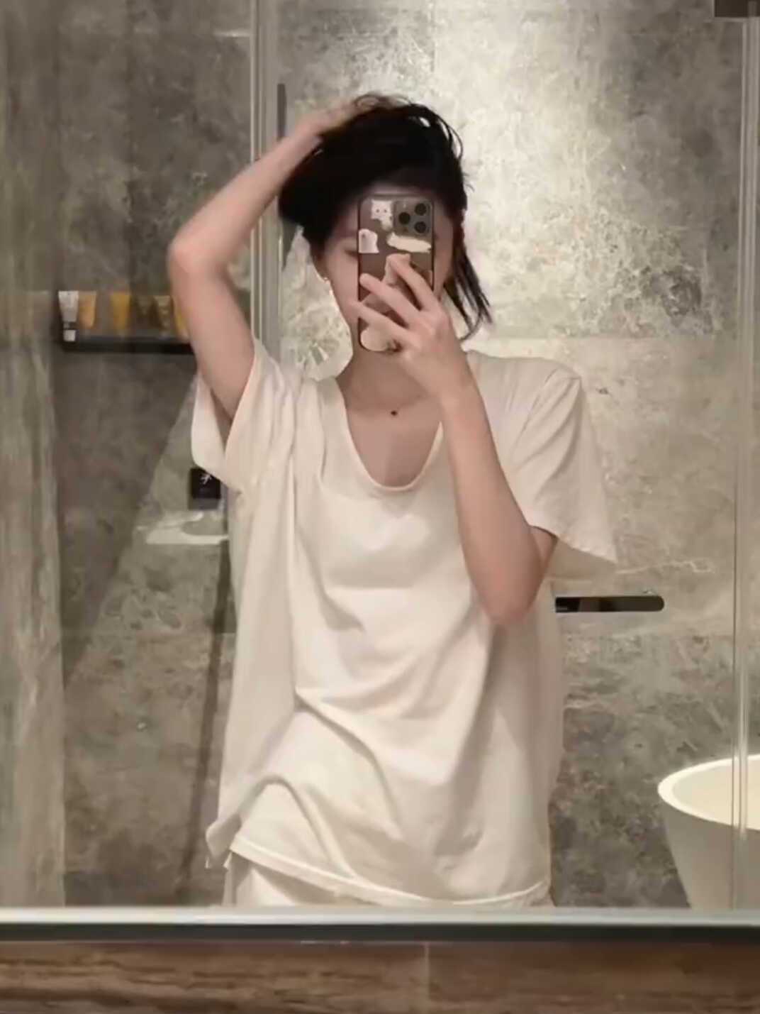 韩版宽松慵懒短袖白色t恤女大U领打底衫夏季薄款显瘦纯色百搭上衣详情5