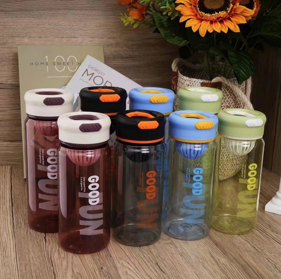 High Appearance Level Portable Handy Cup Male Female Large Capacity Transparent Student Sports Drinking Plastic Cup With Lid