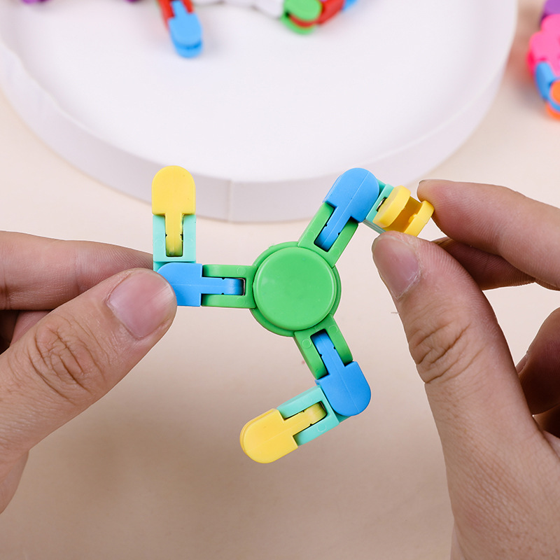 Creative and versatile chain finger gyroscope, a relaxing and stress-relieving Children's Day toy, cross-border fingertip rotation and transformation gyroscope, chain gyroscope, 3 fingers, 4 fingers Specification image