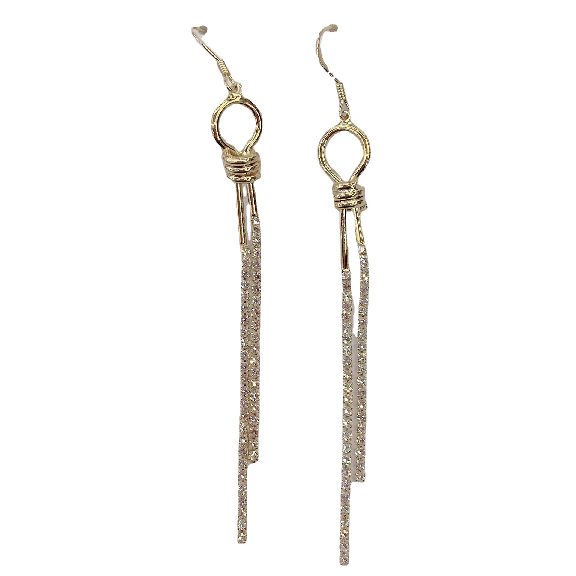الإبرة الفضية المتدفقة من سلسلة الزكون الزكون Item Picture