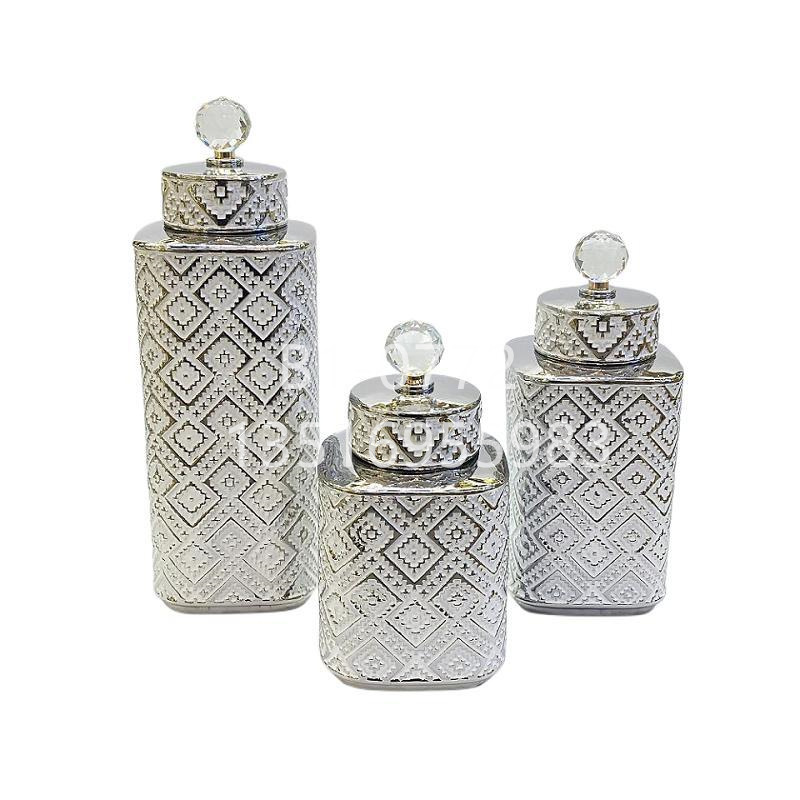 European-style electroplated gold and silver ceramic jars, checkered vases, crystal light luxury handicrafts, soft decoration ornaments, golden castle vases Item Picture