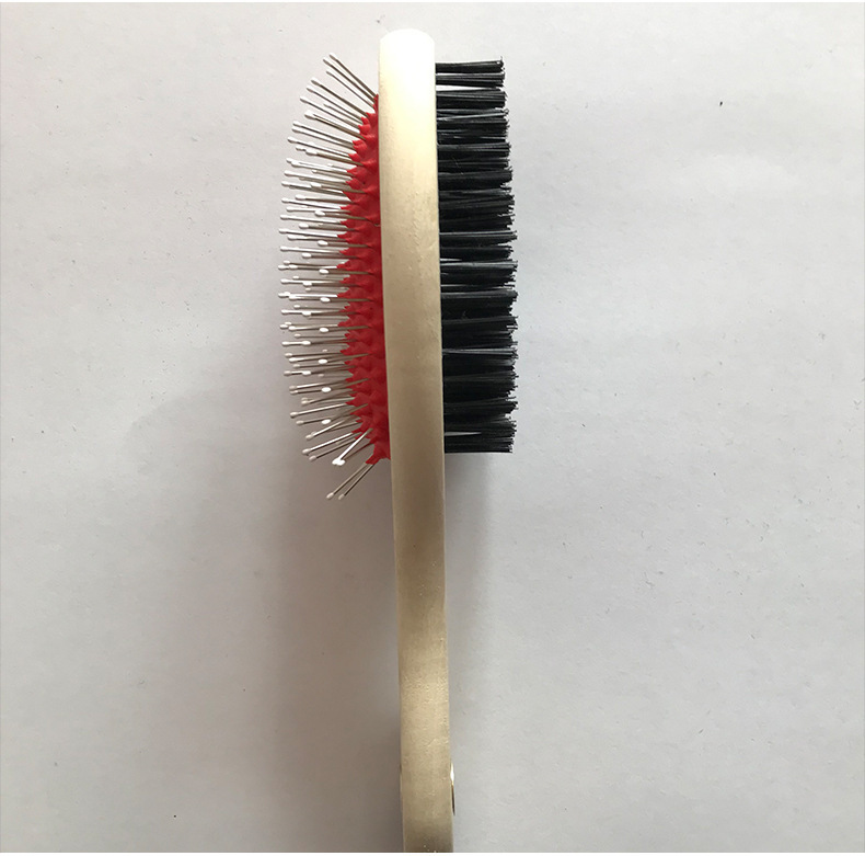 The large, medium and small-sized pet double-sided comb is suitable for combing the fur of medium and large-sized pets and can be used for multiple purposes with one comb Item Picture