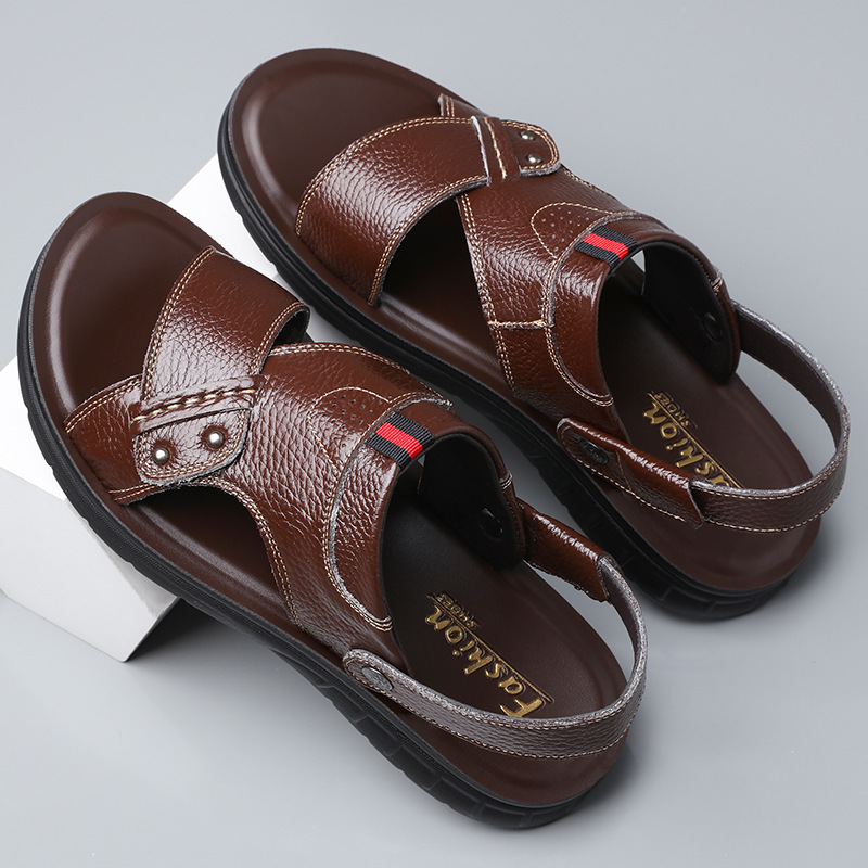 New men's summer plate-size sandals, large beach shoes, soft leather sandals in sizes 45, 46, 47, 48, 49 and 50 Application Scenario