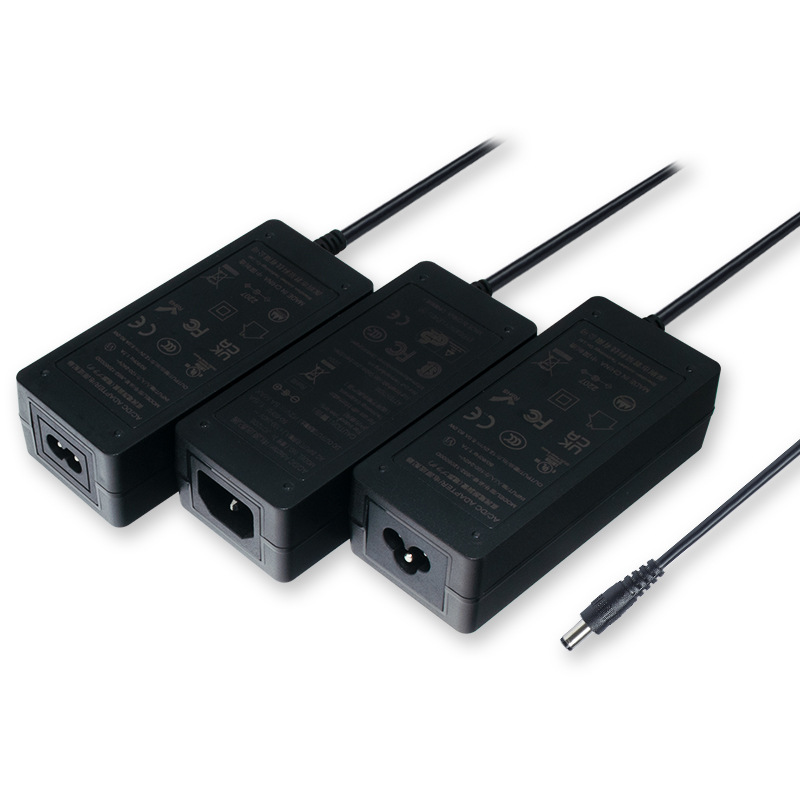12v5a电源适配器 60W足功率直流显示器灯带开关电源UL FCC CE认证白底实物图