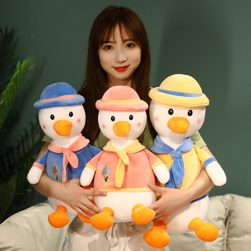 Duck plush toy doll, cute sleeping pillow, sleep companion, cheering duck doll, children's gift for girls Application Scenario