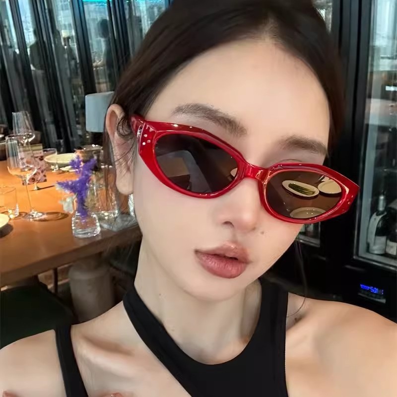 gm红色太阳镜女高级感眼镜时尚潮欧美2024新款猫眼墨镜男士