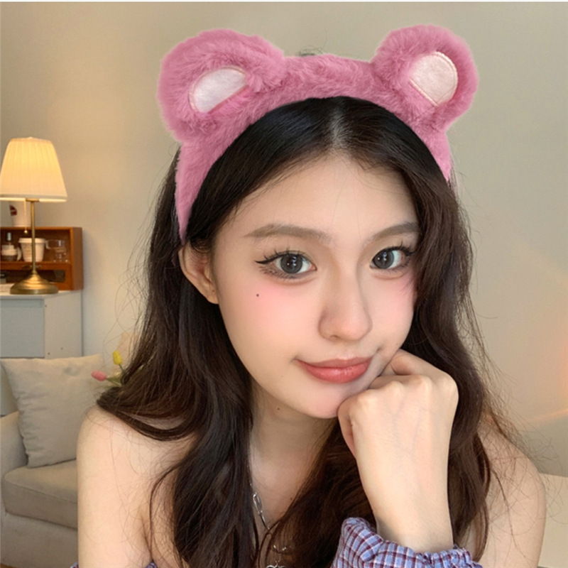 Korean cartoon plush strawberry bear hair band headband, autumn and winter face washing and hair binding head buckle, internet-famous bear ear wholesale pic 4