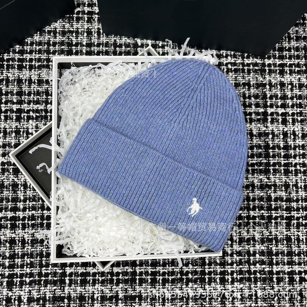 Wholesale of best-selling cross-border knitted hats from major brands, European and American men's and women's woolen hats, and Miao's letter jacquard pullover hats details Picture