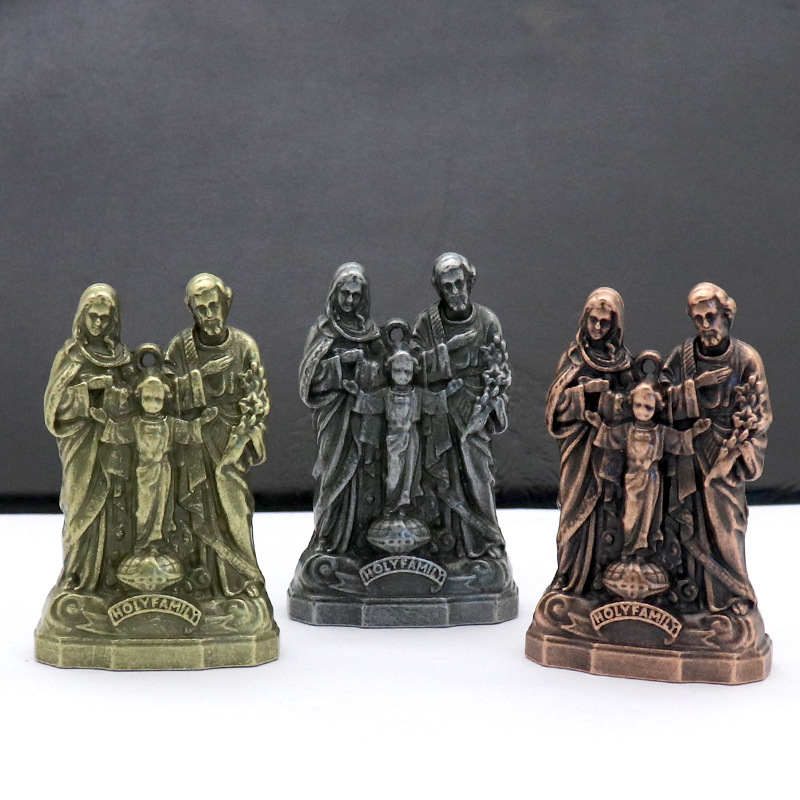 New creative home decoration items for a family of three, aged and retro handicraft ornaments details Picture