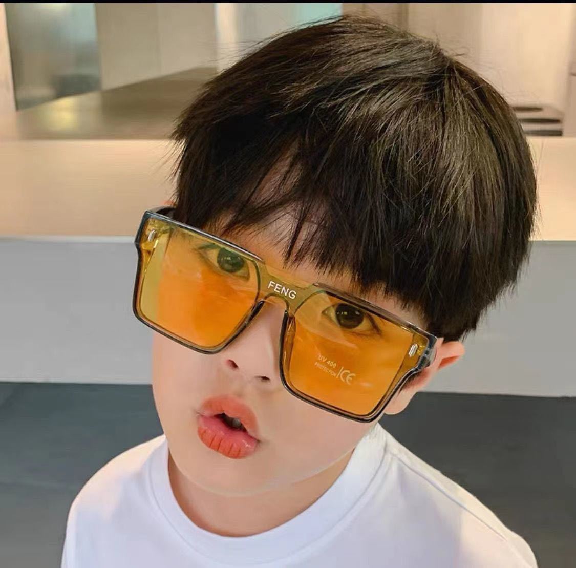 2023 New fashionable one-piece children's sunglasses, square-framed for boys and girls, Korean-style glasses, trendy and cool street style sunglasses Specification image