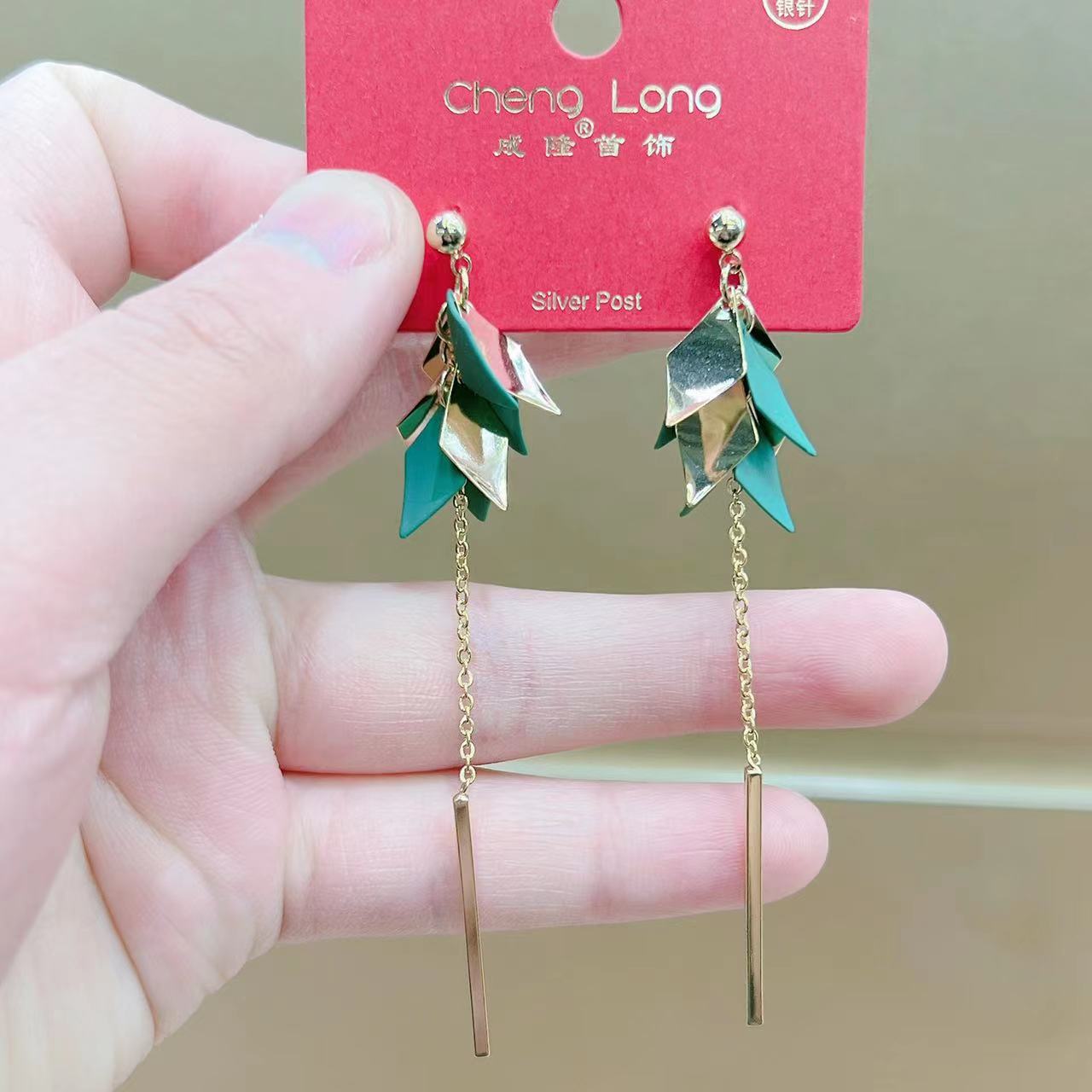 【 Silver Needle 】 Chinese Style green flower Silver needle tassel summer style women's earrings, a hot bestseller in live-streaming by Internet celebrities details Picture