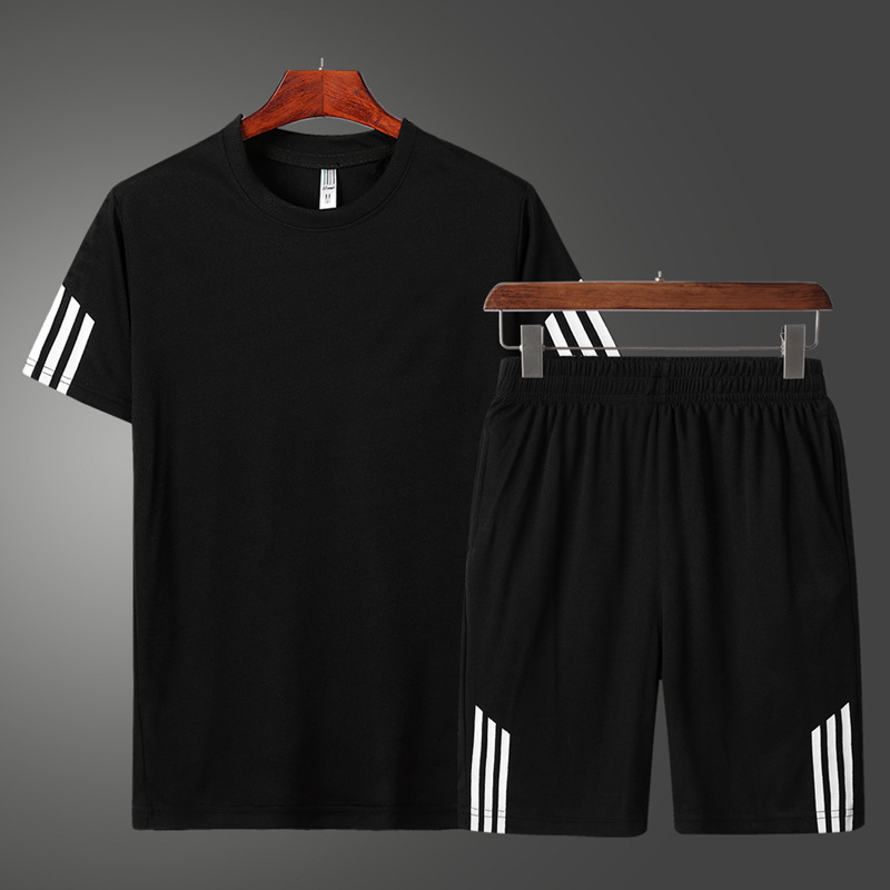 2021 New Three-Bar Sports Leisure Set Men's Summer Fitness Running Breathable Short-Sleeved T-Shirt Set Application Scenario