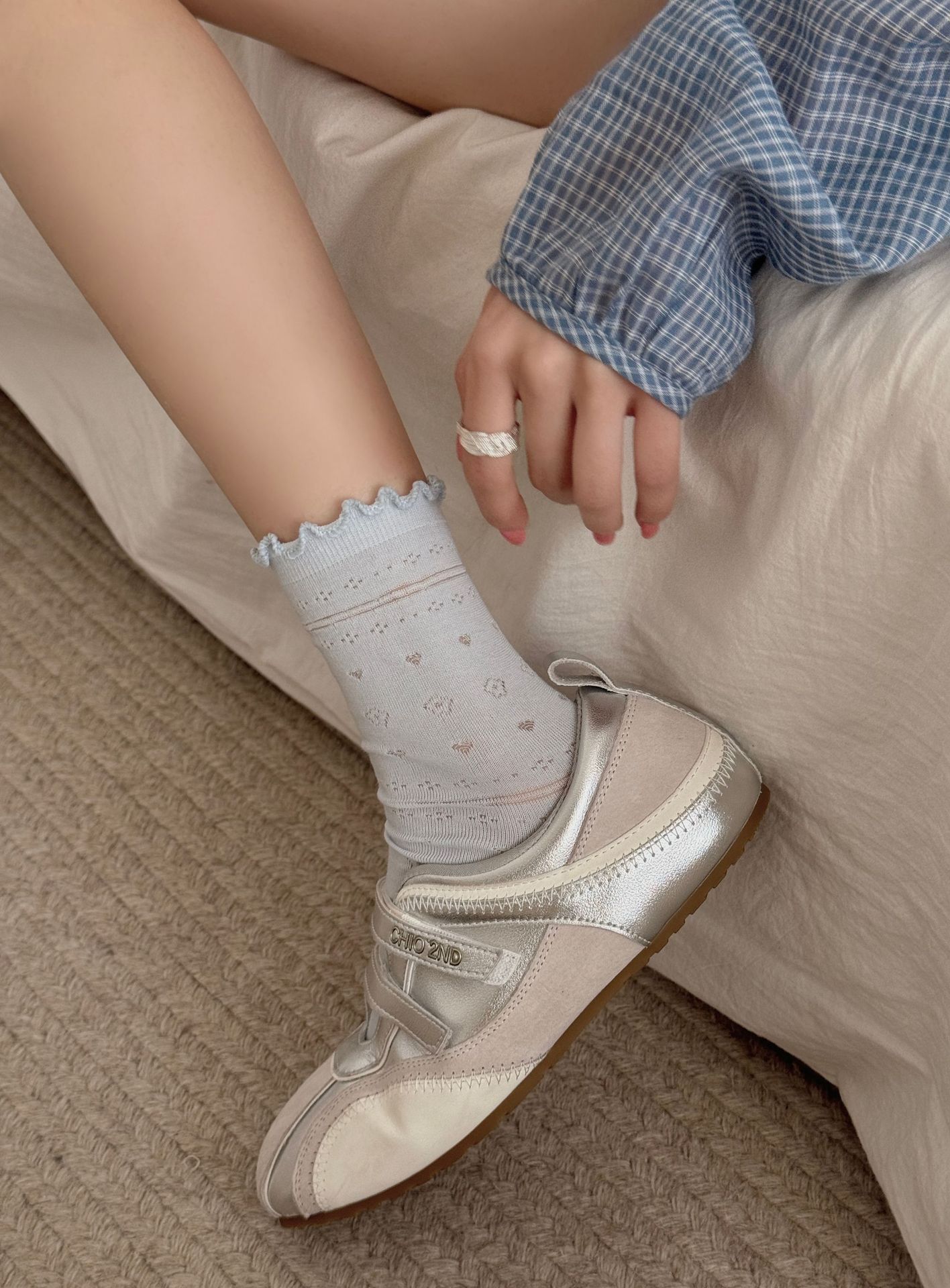 袜子地摊一件代发新款袜子春夏季女薄款花边中筒袜网眼小花镂空日系夏天百搭堆堆袜一件代发详情14