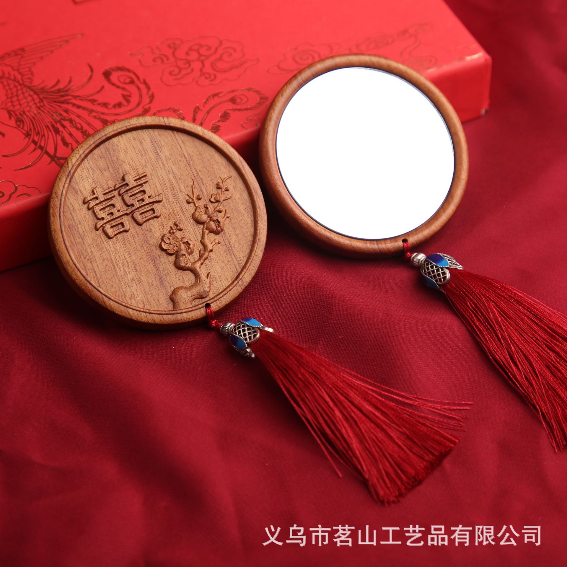 檀木小镜子结婚喜镜陪嫁用品中国风工艺品化妆镜随身圆镜批发礼品