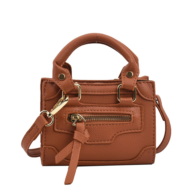 Children's Bag 2022 Autumn/Winter New Korean Mini Motorcycle Bag Western Style Girl's Handbag Ladies Crossbody Red Packet Item Picture