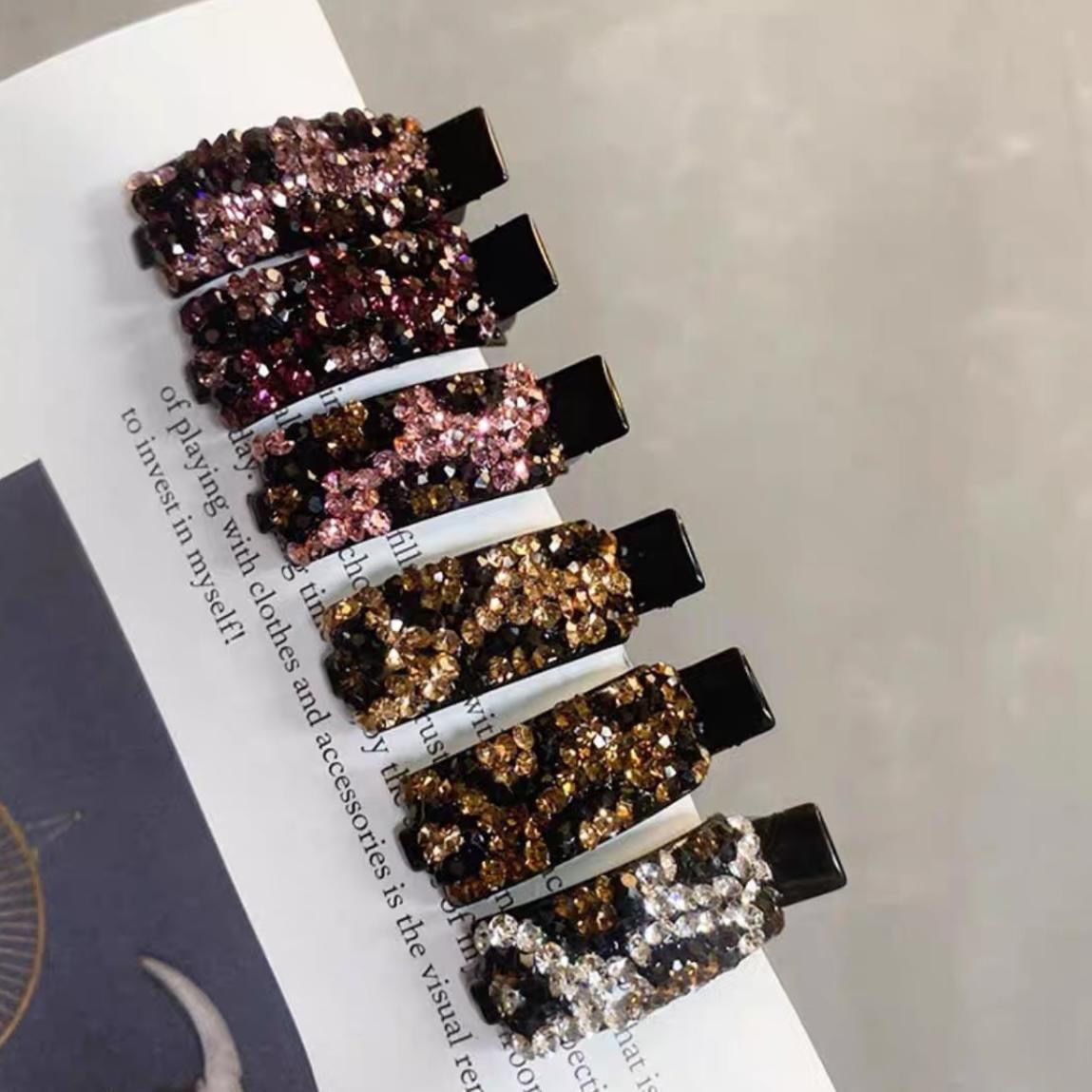 2026 New Korean-style colorful water diamond hair clips, side clips, bangs, forehead one-line clips, duckbill clips, light luxury style